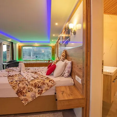 Mezopotamya - 1 Bedroom With Jacuzzi In Kalkan *